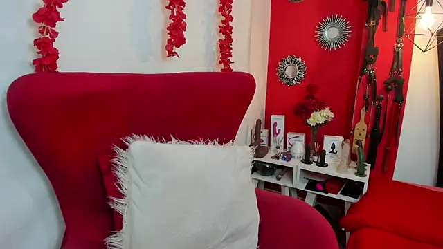 Snapshot of julieta_evans_ chatting on December 4, 2024, 11:30 pm julieta evans online show from December 4, 2024, 11:30 pm