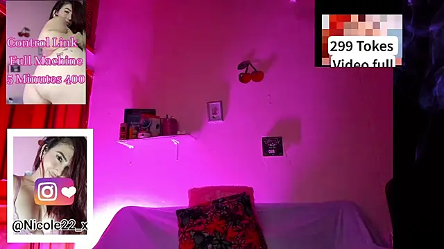 Snapshot of Nicole_x chatting on March 3, 2025, 1:28 am Nicole x online show from March 3, 2025, 1:28 am