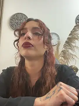LiaVillalobos online show from April 20, 2026, 3:46 pm