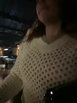 LeaGambit   online show from January 9, 2025, 2:43 am