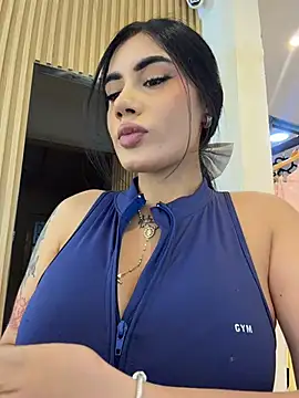 clarachanelricek online show from April 21, 2026, 8:04 pm