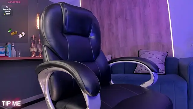 Snapshot of SophieBarnett chatting on January 31, 2026, 11:14 pm SophieBarnett online show from January 31, 2026, 11:14 pm