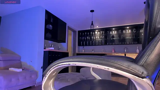 Snapshot of SophieBarnett chatting on November 7, 2025, 12:48 am SophieBarnett online show from November 7, 2025, 12:48 am