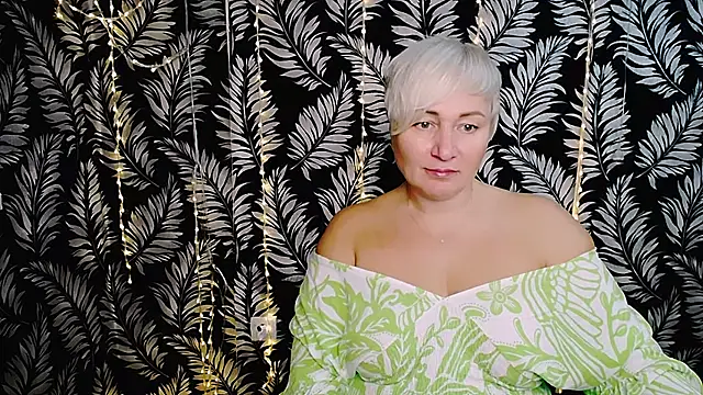 Olivia playful online show from November 3, 2025, 11:14 am