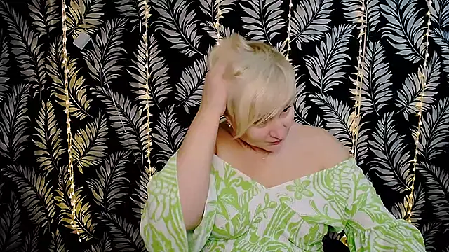 Olivia playful online show from February 24, 2025, 12:16 pm