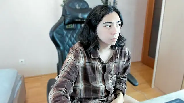 Snapshot of Judame_Aoi chatting on February 20, 2025, 3:19 pm Judame Aoi online show from February 20, 2025, 3:19 pm