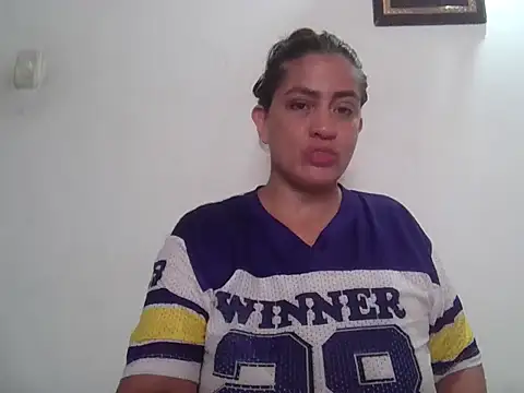 Snapshot of kitybigboobsx chatting on May 30, 2026, 4:34 pm kitybigboobsx online show from May 30, 2026, 4:34 pm