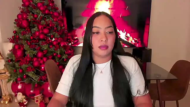 brunetenikole02 online show from December 18, 2025, 2:49 am