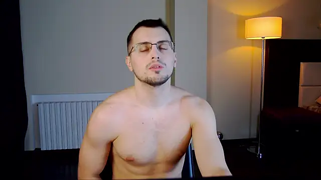 Snapshot of Friend12321 chatting on February 16, 2025, 2:20 am Friend12321 online show from February 16, 2025, 2:20 am