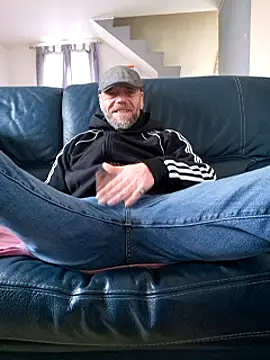 eddouxxx78 online show from January 11, 2025, 4:57 pm