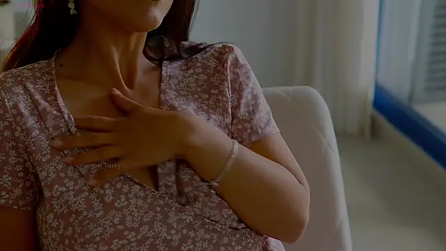 anabelcurvy online show from April 19, 2026, 9:10 am