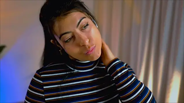 anabelcurvy online show from January 21, 2025, 7:06 pm