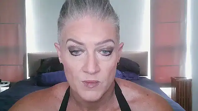 Snapshot of Devon2020 chatting on November 21, 2025, 7:18 am Devon2020 online show from November 21, 2025, 7:18 am