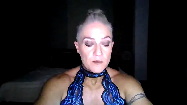 Snapshot of Devon2020 chatting on November 19, 2025, 11:32 am Devon2020 online show from November 19, 2025, 11:32 am