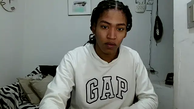 angelamarie1 online show from April 6, 2026, 12:17 pm