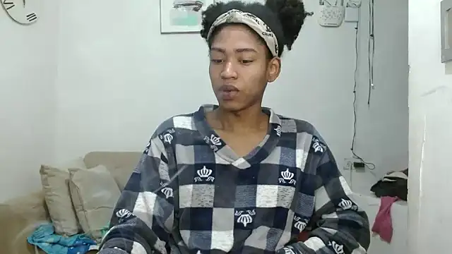 angelamarie1 online show from March 16, 2026, 11:47 am