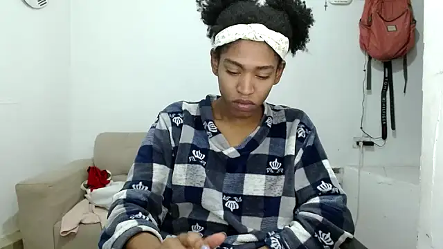 angelamarie1 online show from November 15, 2025, 6:28 am