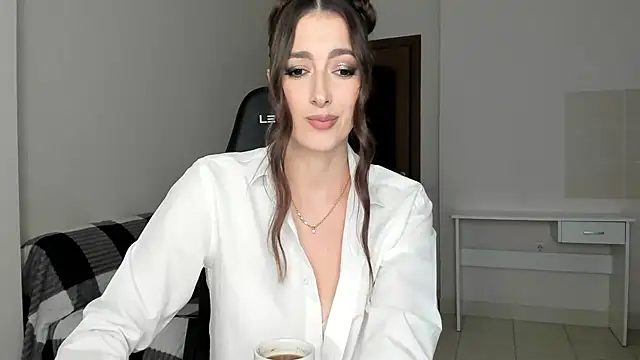 Sabrina Mur online show from October 22, 2025, 12:26 pm