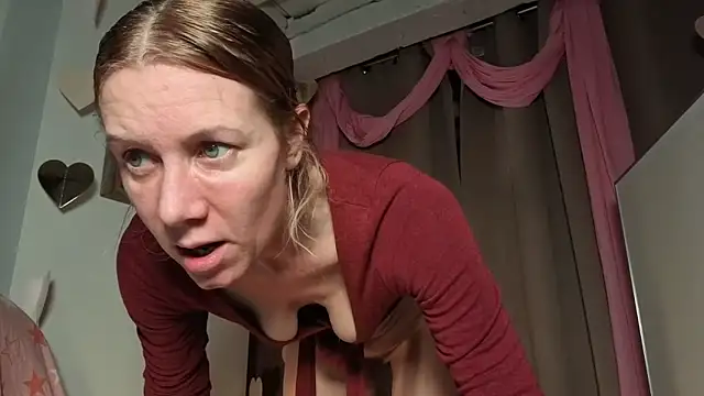 Lola Belgium online show from February 28, 2026, 7:52 am