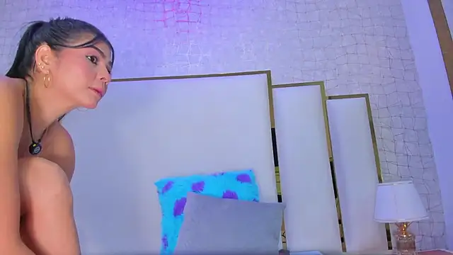 paola rodriguez online show from March 19, 2026, 9:53 am