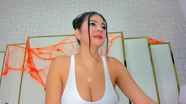 Snapshot of paola_rodriguez chatting on October 26, 2025, 10:59 am paola rodriguez online show from October 26, 2025, 10:59 am