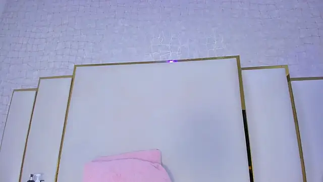 Snapshot of paola_rodriguez chatting on December 1, 2025, 12:17 pm paola rodriguez online show from December 1, 2025, 12:17 pm