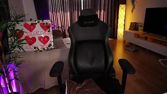 Snapshot of ShyNdWild chatting on February 26, 2025, 2:05 pm ShyNdWild online show from February 26, 2025, 2:05 pm