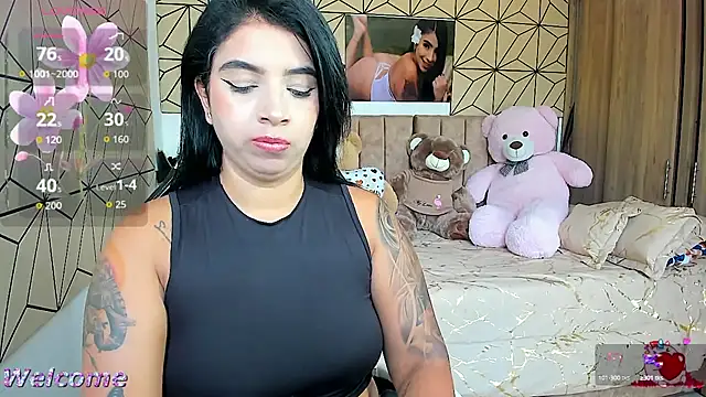 Snapshot of vane_lopez_ chatting on September 15, 2025, 5:35 pm vane lopez online show from September 15, 2025, 5:35 pm