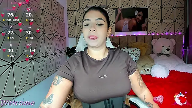 Snapshot of vane_lopez_ chatting on September 22, 2025, 5:30 pm vane lopez online show from September 22, 2025, 5:30 pm
