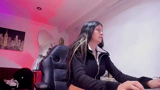 Meghan320 online show from March 24, 2026, 11:43 am