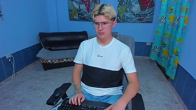 patrik 027 online show from November 26, 2025, 8:14 am