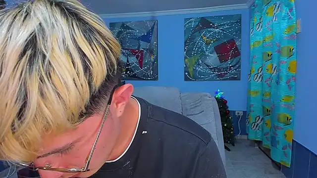 patrik 027 online show from November 30, 2025, 7:42 am