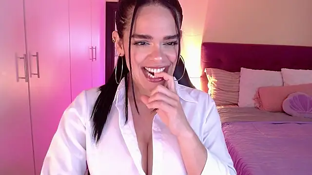 Snapshot of Mafer_Meow chatting on October 4, 2025, 7:26 pm Mafer Meow online show from October 4, 2025, 7:26 pm