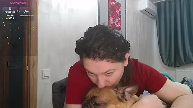 Stacy Davice online show from December 4, 2025, 8:24 am