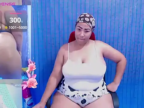 Snapshot of mature_beautifull chatting on May 20, 2026, 1:02 am mature beautifull online show from May 20, 2026, 1:02 am