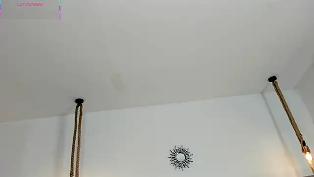 CeliWoods online show from April 18, 2026, 11:01 am