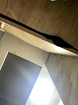 CeliWoods online show from September 21, 2025, 10:09 am