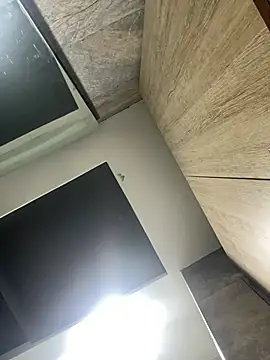 CeliWoods online show from February 13, 2026, 10:37 am