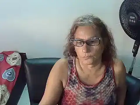 charrysexy1 online show from December 3, 2024, 1:49 pm