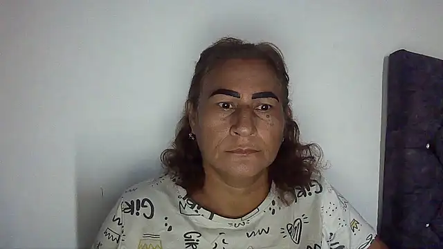 charrysexy1 online show from November 13, 2025, 11:25 am