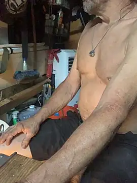 Snapshot of Likewise chatting on September 16, 2025, 5:03 pm Likewise online show from September 16, 2025, 5:03 pm