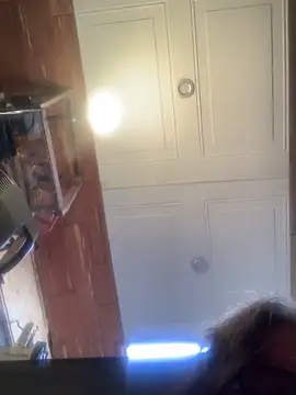 Snapshot of Likewise chatting on November 4, 2025, 7:17 pm Likewise online show from November 4, 2025, 7:17 pm