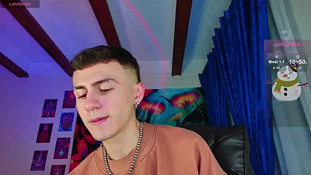 Snapshot of dimitri-bilak chatting on December 14, 2024, 12:11 am dimitri-bilak online show from December 14, 2024, 12:11 am