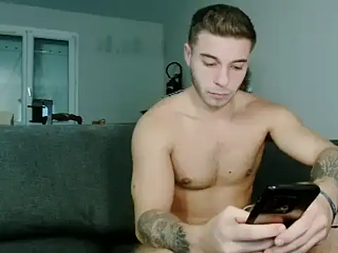 Snapshot of Elkafit28 chatting on November 28, 2025, 8:25 am Elkafit28 online show from November 28, 2025, 8:25 am