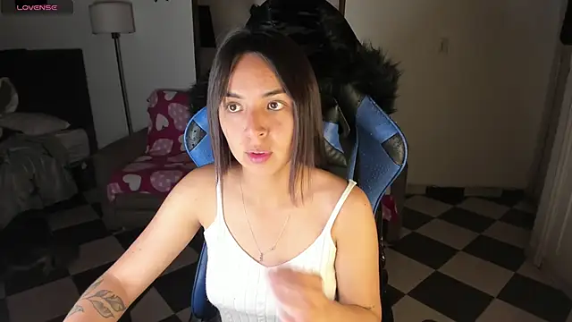 Snapshot of Miss_Nicole chatting on March 7, 2025, 2:25 am Miss Nicole online show from March 7, 2025, 2:25 am