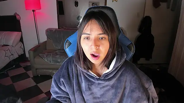 Snapshot of Miss_Nicole chatting on March 9, 2025, 3:22 am Miss Nicole online show from March 9, 2025, 3:22 am