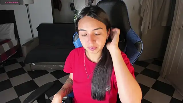 Snapshot of Miss_Nicole chatting on March 14, 2025, 1:37 am Miss Nicole online show from March 14, 2025, 1:37 am