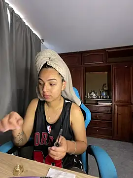 Snapshot of Miss_Nicole chatting on June 19, 2026, 3:18 pm Miss Nicole online show from June 19, 2026, 3:18 pm