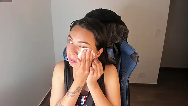 Snapshot of Miss_Nicole chatting on September 13, 2025, 2:11 am Miss Nicole online show from September 13, 2025, 2:11 am