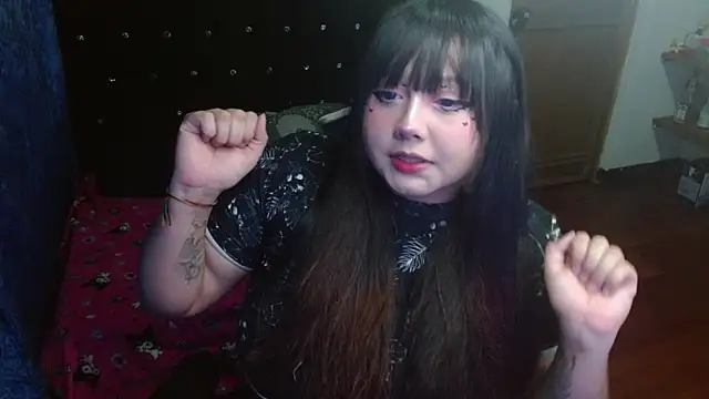 Snapshot of litlle_cat chatting on October 11, 2025, 5:30 am litlle cat online show from October 11, 2025, 5:30 am